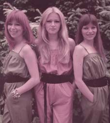 Marianne, Toni and Betty 1979